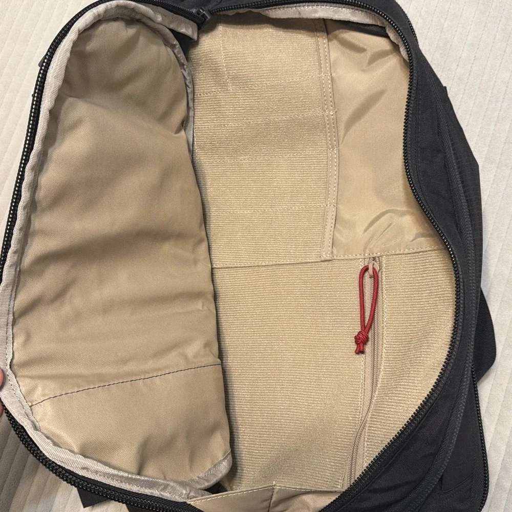 Vertx Commuter Sling 2.0 EDC CCW Bag F1 VTX5011 Backpack Black EUC